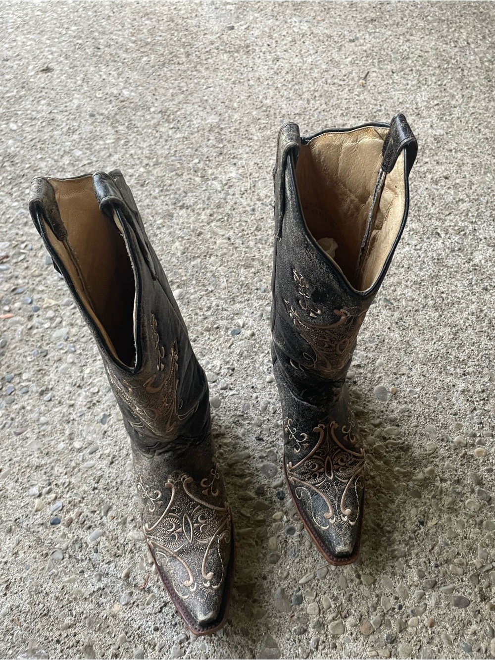 CIRCLE G Women Western Core Gray Embroidered Floral LeatherPull on Boots SZ 9 - Picture 3 of 16